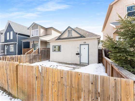 503 Langside St, Winnipeg, R3B 2T6